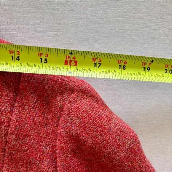 Vintage Cranberry Wool Tweed Weave Coat with Bakelite-Look Buttons Medium - Picture 12 of 16
